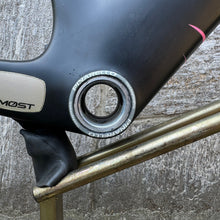 Carica l&#39;immagine nel visualizzatore di Gallery, Pinarello Dogma F100 Limited Edition
