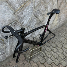 Carica l&#39;immagine nel visualizzatore di Gallery, Pinarello Dogma F100 Limited Edition
