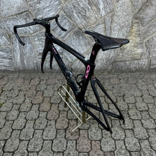 Carica l&#39;immagine nel visualizzatore di Gallery, Pinarello Dogma F100 Limited Edition
